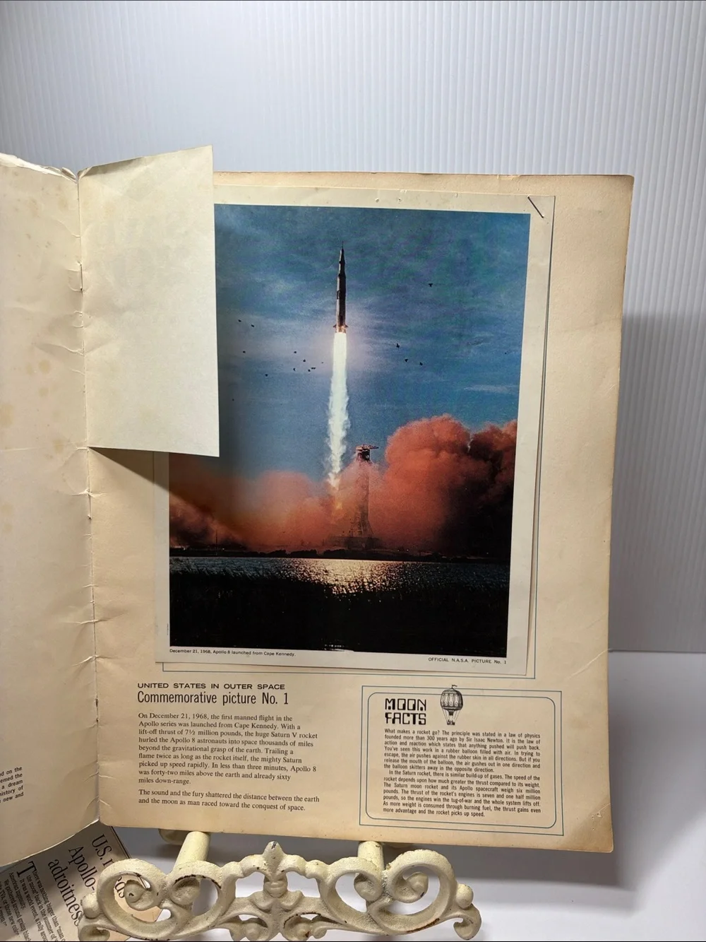 Commemorative Album of Apollo Flights 8,9,10,11